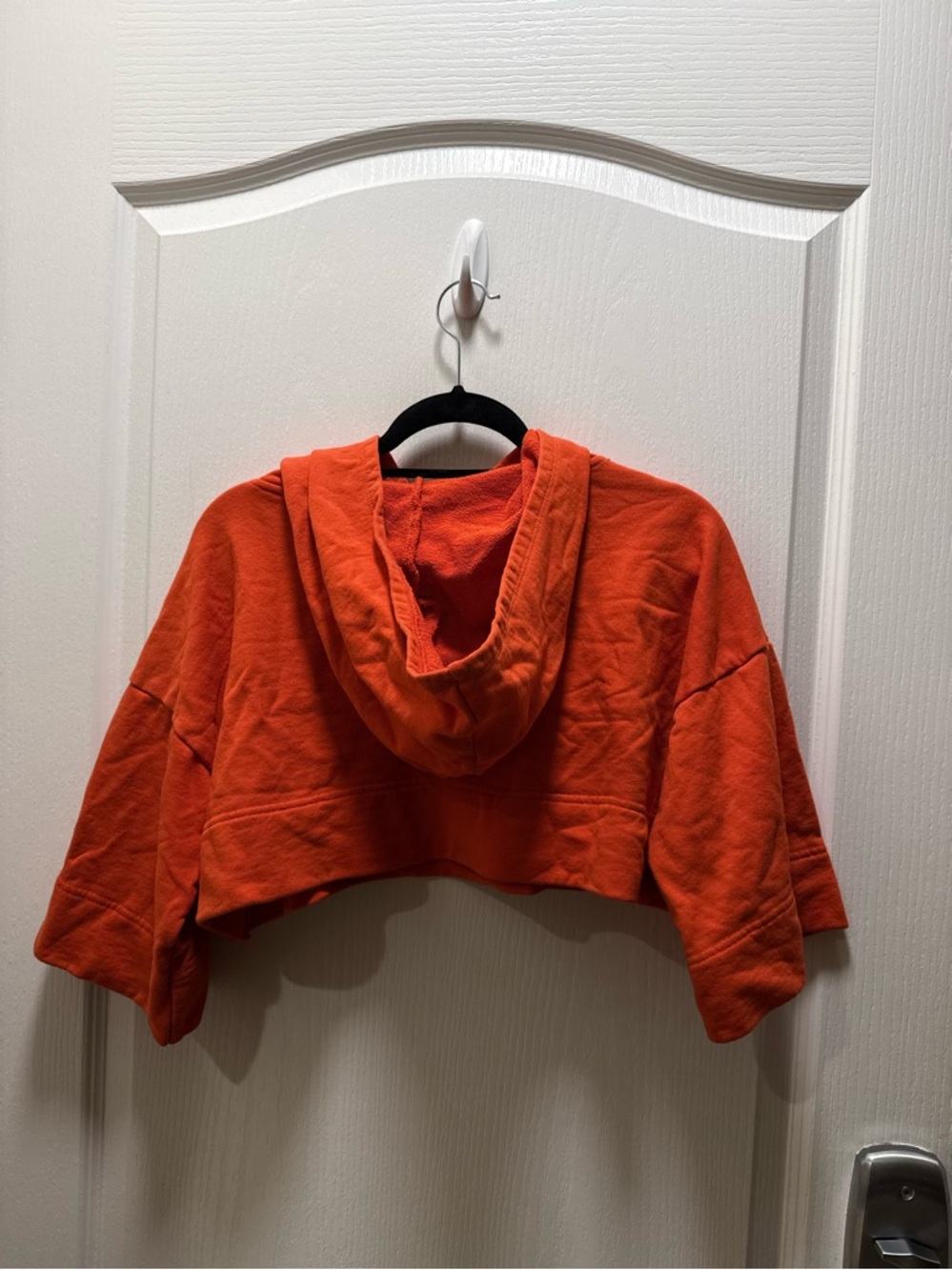 Viadel #VDH cropped pullover hoodie in orange with a white graphic print size S - Picture 3 of 4